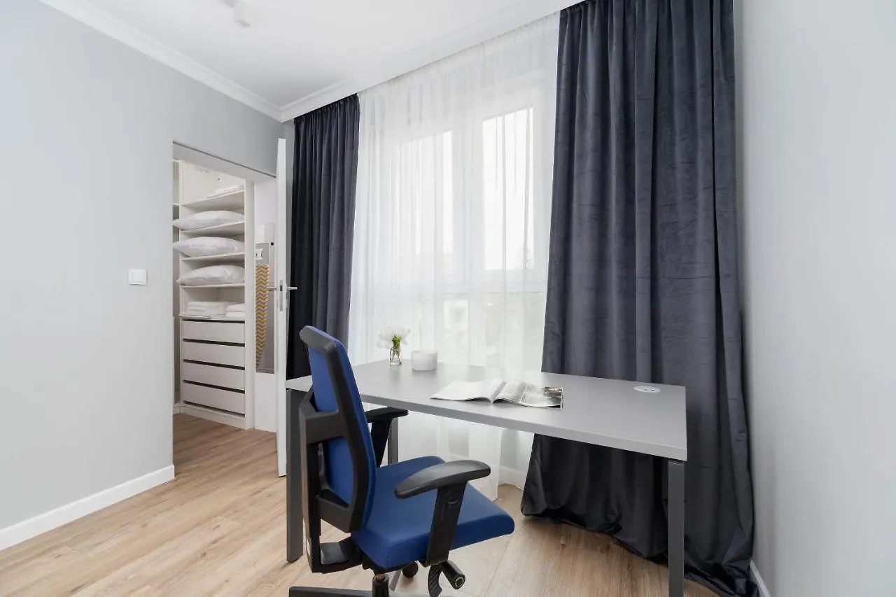 Modern Apartment Suitable For Remote Work With Balcony & Parking By Noclegi Renters Krakow