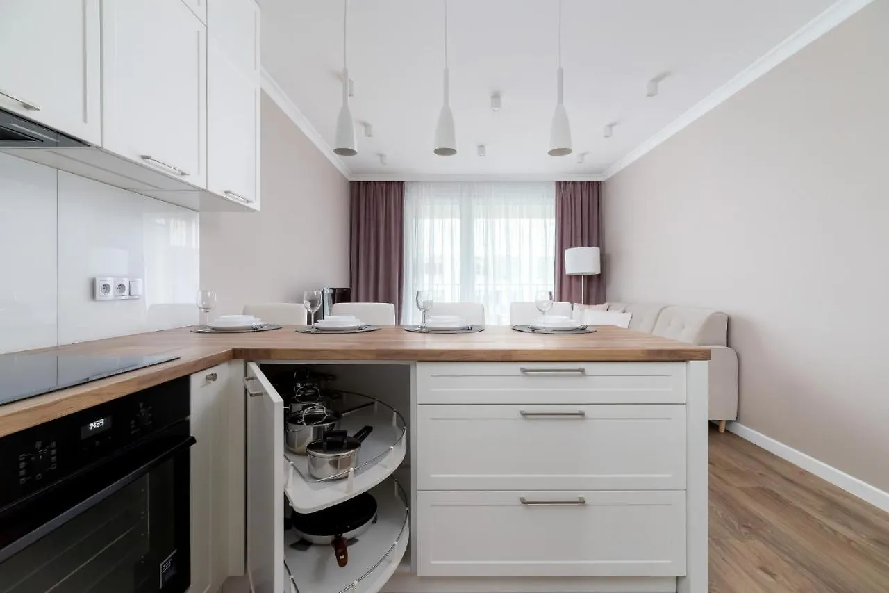 Modern Apartment Suitable For Remote Work With Balcony & Parking By Noclegi Renters Krakow